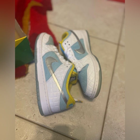 Nike SB Dunk Low “FTC Lagoon Pulse”
SZ 8M, comes with Original Box & extra laces - Picture 8 of 16